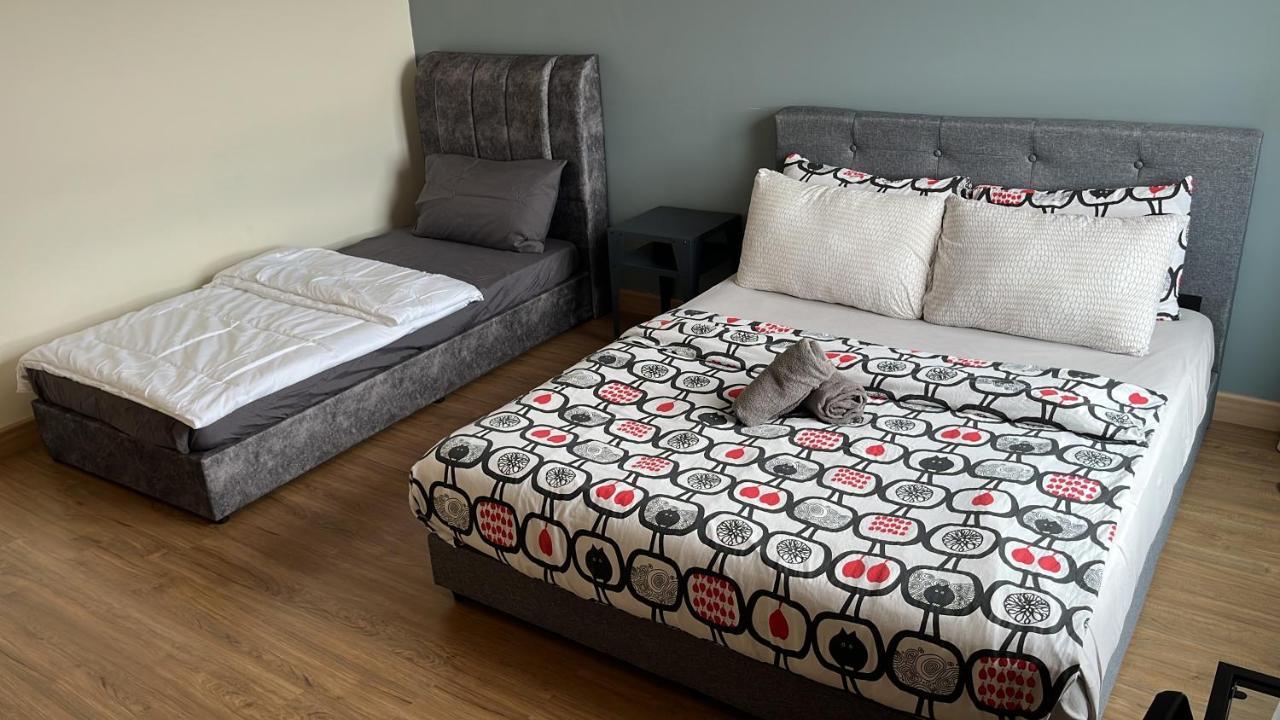 3 Bedrooms Big House Saville Cheras Mrt With Balcony Dış mekan fotoğraf